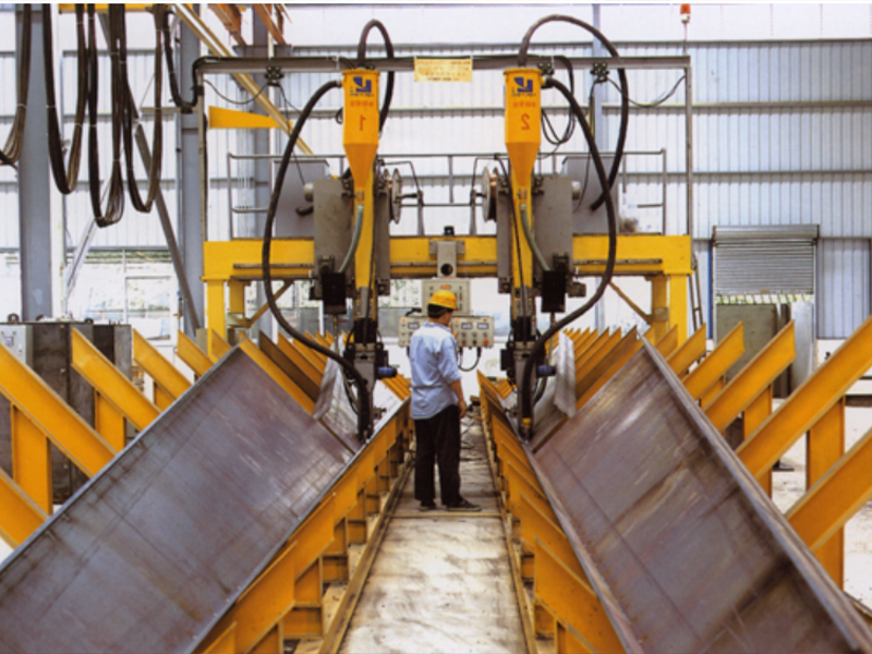 Сварка-под-флюсом-литникового-типа